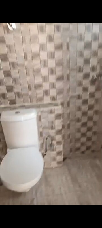 Bathroom in 2.5 BHK Apartment at Ratan Pearls, Sector 16 Greater Noida – for Sale