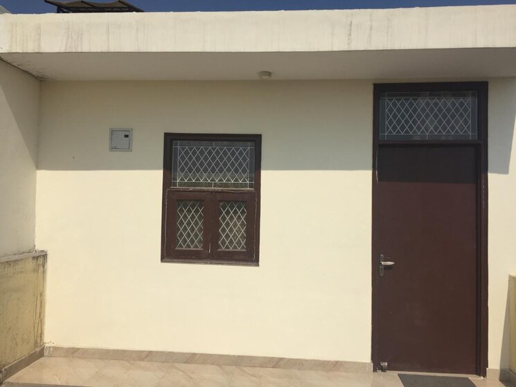 Room, lajpat nagar i 1 RK 770 Sq.Ft. Builder Floor In Lajpat Nagar I Delhi 9168779