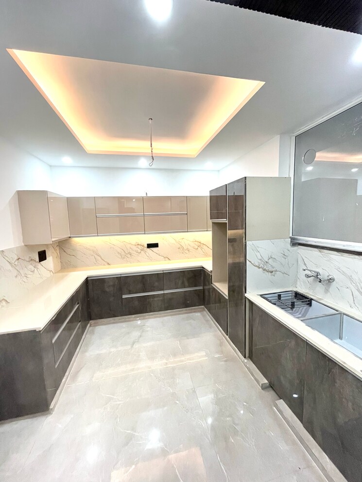 Kitchen, bptp-district-3 3 Bedroom 180 Sq.Yd. Builder Floor In Sector 85 Faridabad 9168738