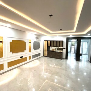 Living Room in 3 BHK Builder Floor at BPTP District 3, Sector 85 – for Sale