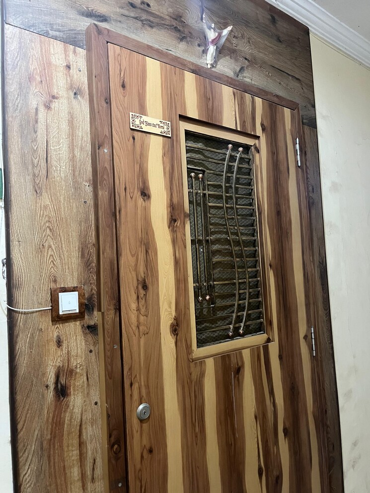 Balcony, goregaon east 2 Bedroom 824 Sq.Ft. Apartment In Goregaon East Mumbai 9168735