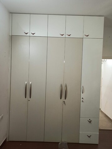 Bathroom in 3 BHK Apartment at Mapsko Mount Ville, Sector 79 – for Rent