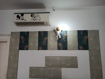 Furnished Amenities in 3 BHK Apartment at Mapsko Mount Ville, Sector 79 – for Rent
