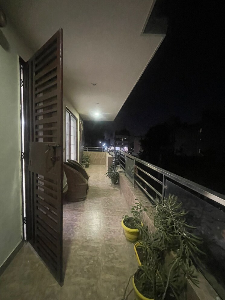 Balcony, green fields colony 4 Bedroom 2400 Sq.Ft. Builder Floor In Green Fields Colony Faridabad 9168724