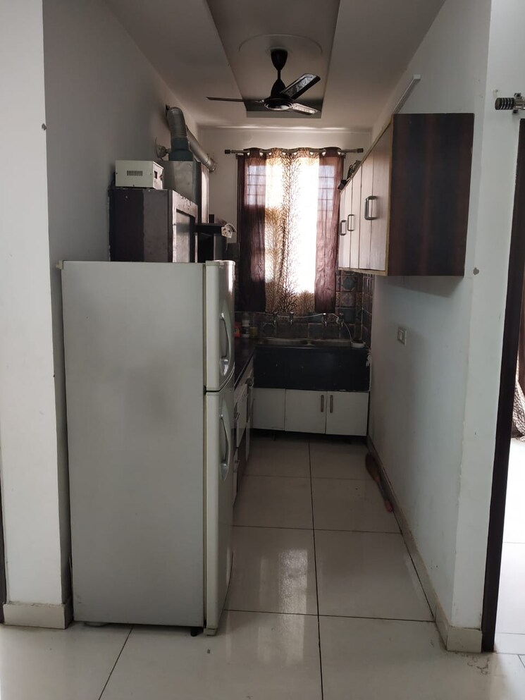 Kitchen, la-prisma 3 Bedroom 1500 Sq.Ft. Apartment In Dhakoli Zirakpur 9168729