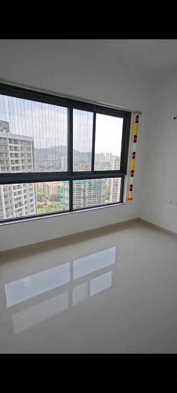 2 BHK Apartment For Rent in Kalpataru Immensa D, Kolshet Road