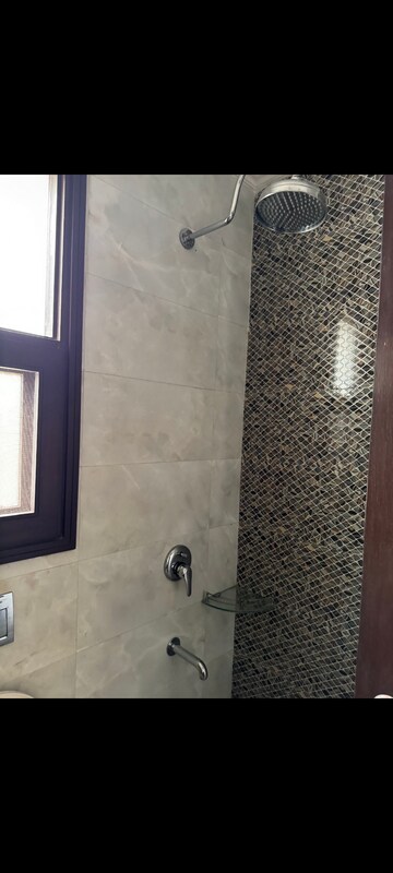 Bathroom in 4 BHK Builder Floor at Sushant Lok 2, Sector 57 – for Rent
