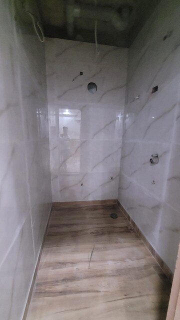 Bathroom in 1 BHK Apartment at Dilshad Colony – for Sale