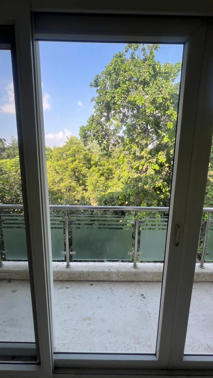 4 BHK + Servant Room,Study Room Builder Floor For Rent in New Friends Colony