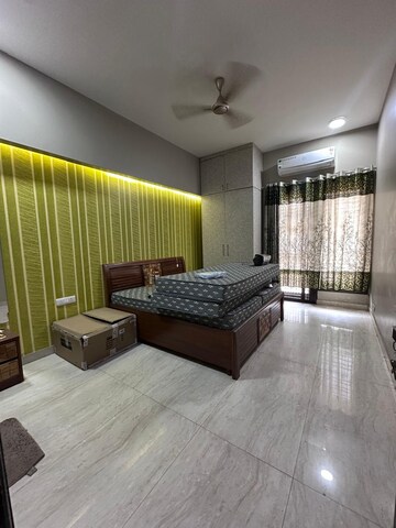 Living Room in 2 BHK Builder Floor at South City 2 – for Rent