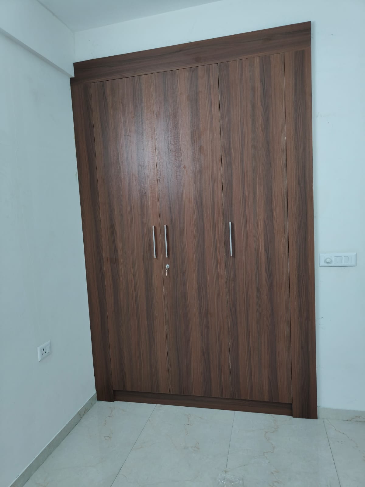 2 BHK + Study Room Apartment For Rent in Shree Vardhman Mantra