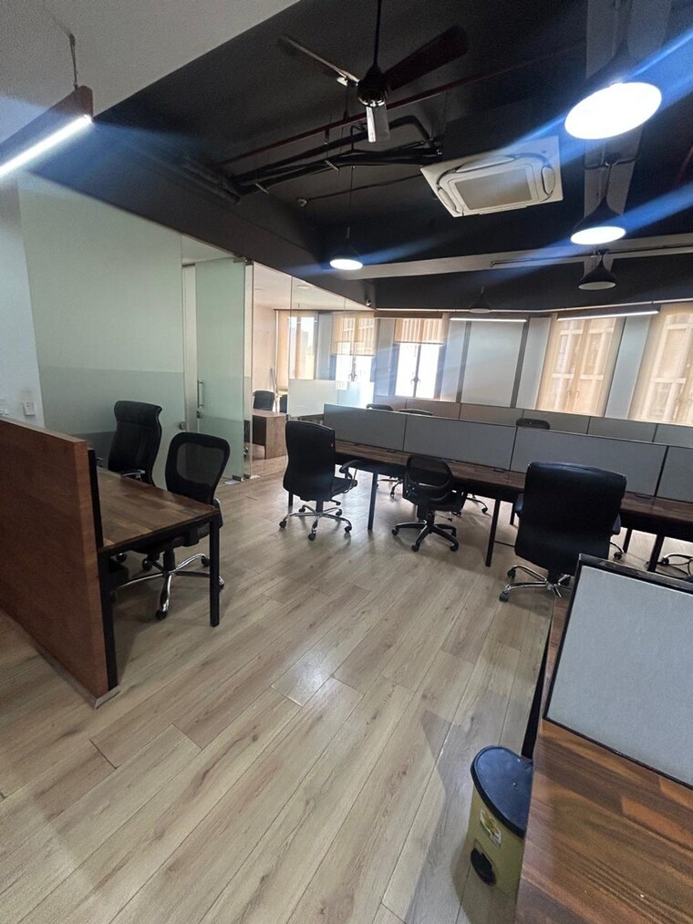 Team Area, hn-safal-mondeal-heights Commercial Office Space 1923 Sq.Ft. In Ramdevnagar Ahmedabad 9168976