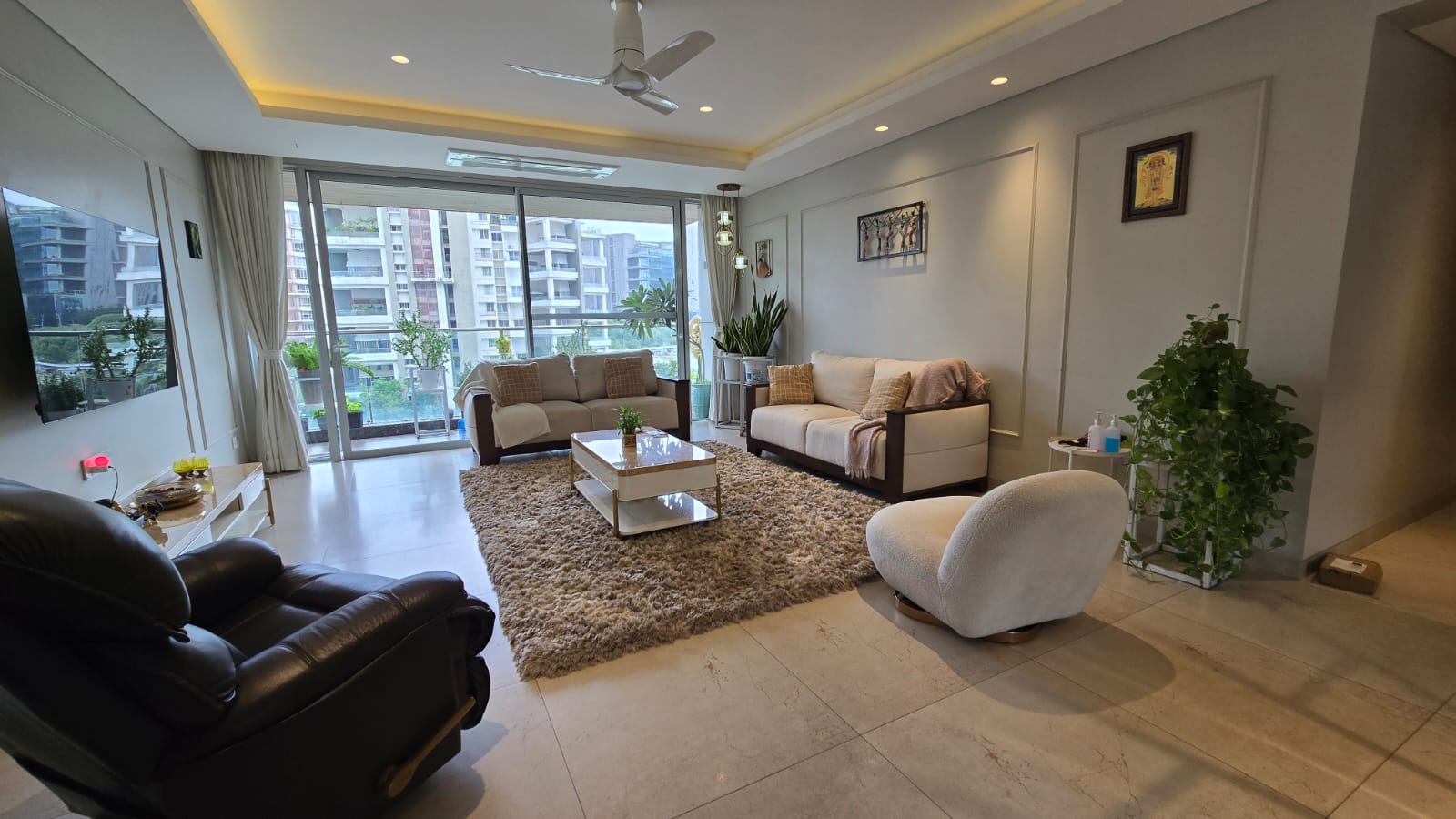 5 BHK + Servant Room,Extra Room Apartment For Sale in Panchshil Towers
