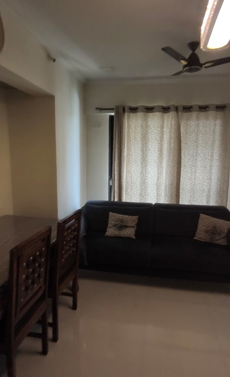 Living Room, raunak-heights 1 Bedroom 410 Sq.Ft. Apartment In Ghodbunder Road Thane 9169115
