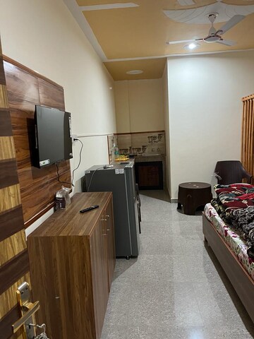 Bedroom in 1 RK Apartment at Trishla City, Patiala Road – for Rent