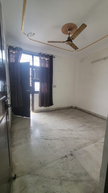 Room in 2 BHK Apartment at Gtb Enclave – for Rent