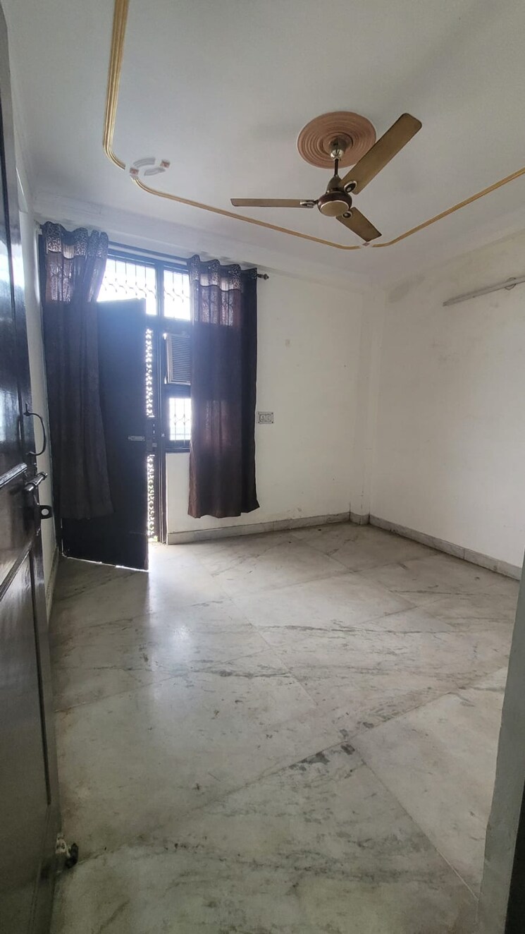 Room, gtb enclave 2 Bedroom 900 Sq.Ft. Apartment In Gtb Enclave Delhi 9169121