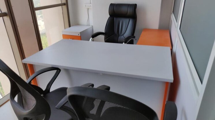 Team Area, hn-safal-mondeal-heights Commercial Office Space 1923 Sq.Ft. In Ramdevnagar Ahmedabad 9168976