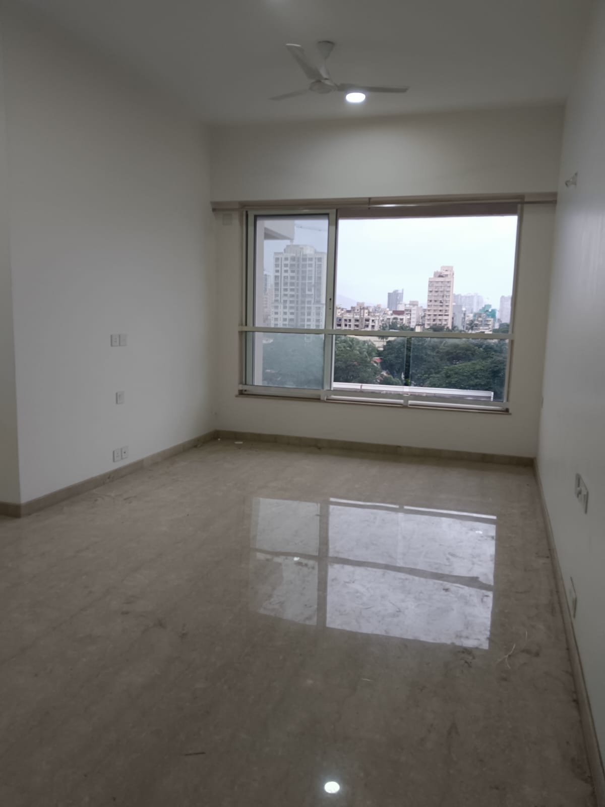 2 BHK + Pooja Room,Servant Room Apartment For Rent in Kalpataru Radiance