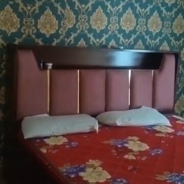 Bedroom in 2 BHK Apartment at Best Home 7, Sector 72 – for Rent