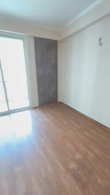 2 BHK Apartment For Rent in Amrapali Golf Homes, Sector 4 Greater Noida