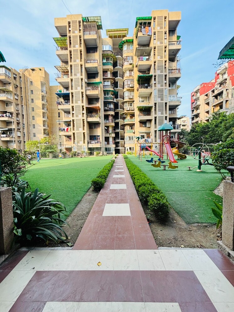 Exterior View, sector 11 dwarka 5 Bedroom 3500 Sq.Ft. Apartment In Sector 11 Dwarka Delhi 9169281