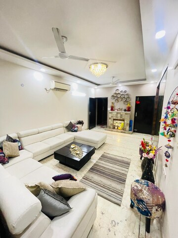 5 BHK Apartment For Sale in Sector 11 Dwarka