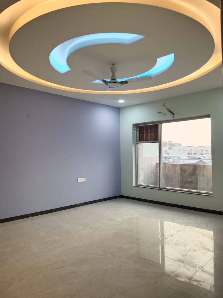 Room, sector 46 3 Bedroom 3150 Sq.Ft. Builder Floor In Sector 46 Faridabad 9169291