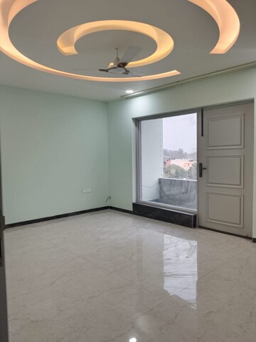 Room in 3 BHK Builder Floor at Sector 46 – for Sale