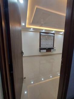 3 BHK Apartment For Sale in Chattarpur