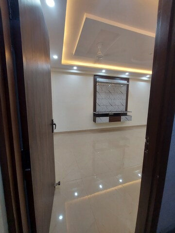 3 BHK Apartment For Sale in Chattarpur