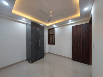 Room in 3 BHK Apartment at Chattarpur – for Sale