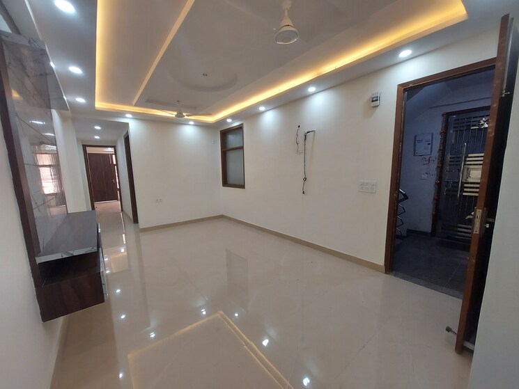undefined, chattarpur 3 Bedroom 1080 Sq.Ft. Apartment In Chattarpur Delhi 9169310