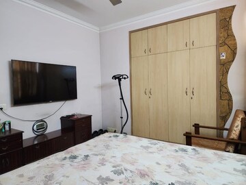 Bedroom in 4 BHK Apartment at Sector 3 Dwarka – for Sale