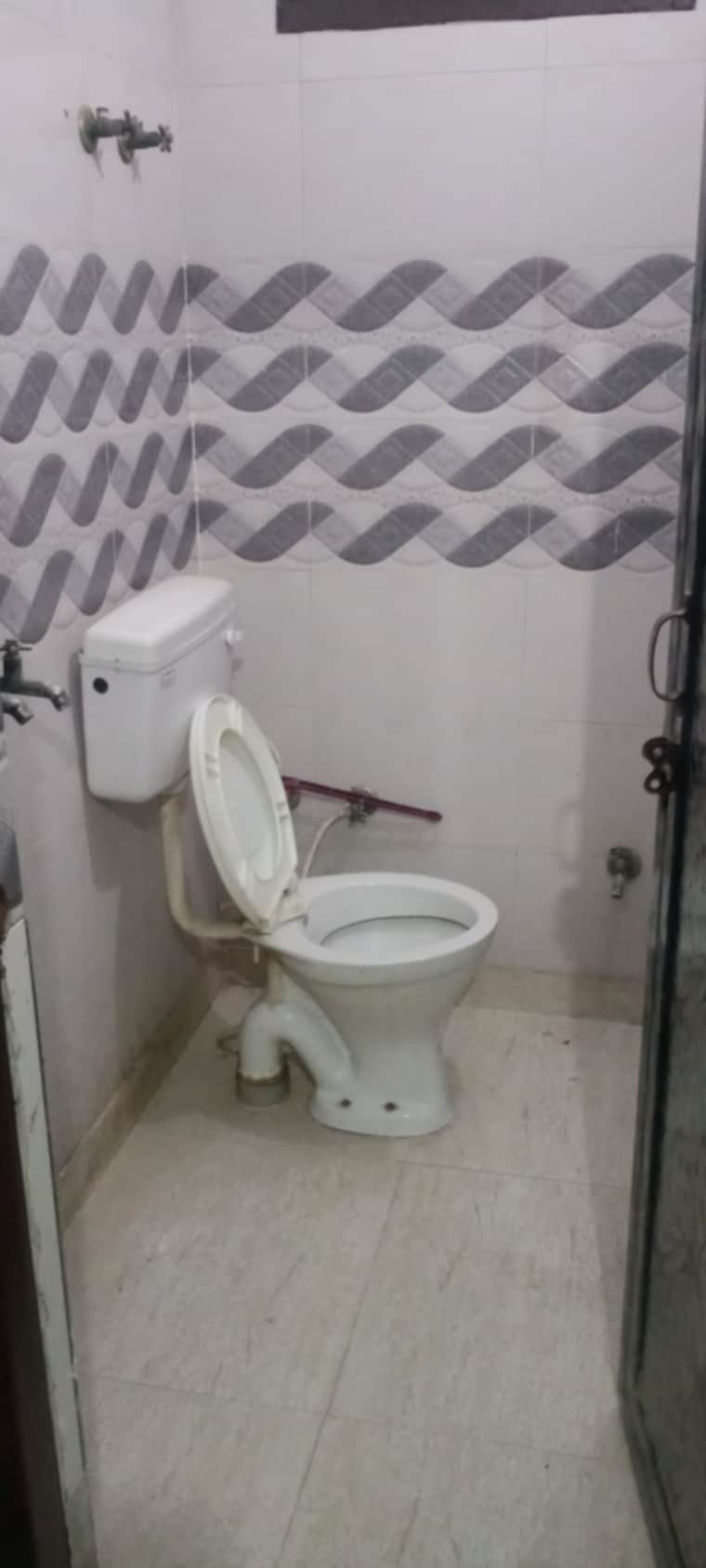 Bathroom, kakrola 1 Bedroom 55 Sq.Yd. Builder Floor In Kakrola Delhi 9169328