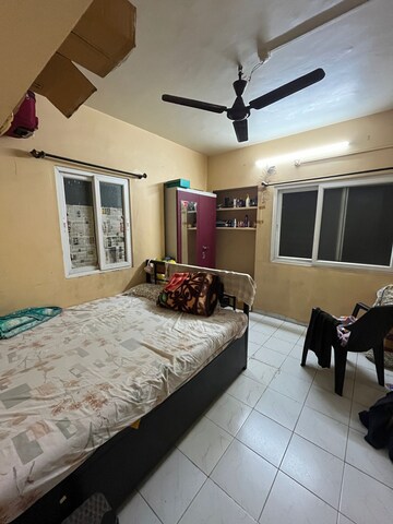 Bedroom in 1 BHK Apartment at Urmila CHS Dhankawadi, Dhankawadi – for Rent