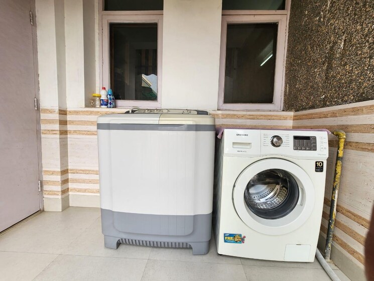 Other, sector 3 dwarka 4 Bedroom 2900 Sq.Ft. Apartment In Sector 3 Dwarka Delhi 9169308