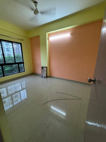 Room in 3 BHK Apartment at Noapara – for Rent