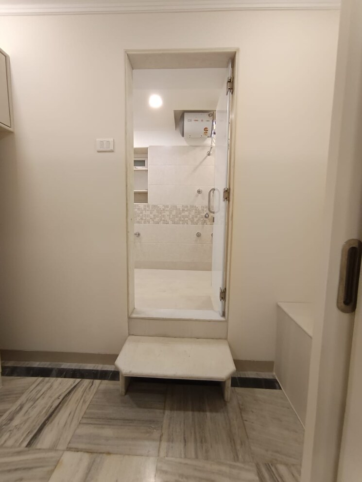 Bathroom, ahinsa khand 2 3 Bedroom 1242 Sq.Ft. Apartment In Ahinsa Khand 2 Ghaziabad 9169351