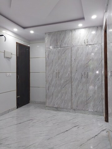 2 BHK Apartment For Rent in Priyadarshni Apartments, Paschim Vihar