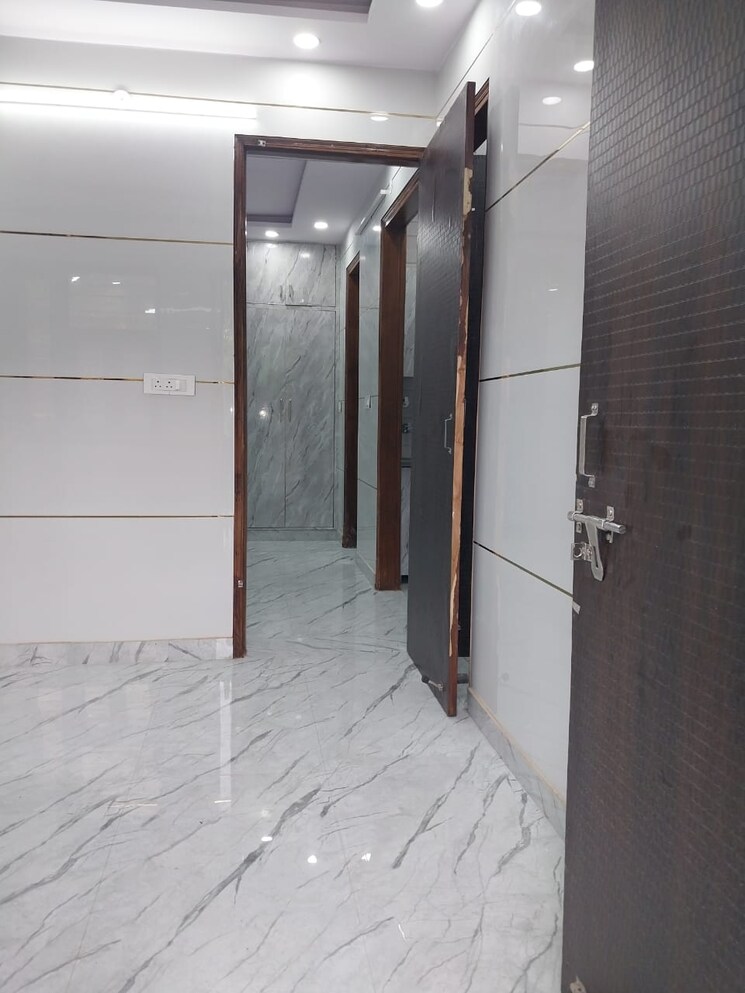 undefined, priyadarshni-apartments 2 Bedroom 750 Sq.Ft. Apartment In Paschim Vihar Delhi 9169359