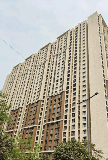 2 BHK Apartment – Exterior View View at Dosti West County Phase 4 Dosti Pine, Balkum Pada - for Rent