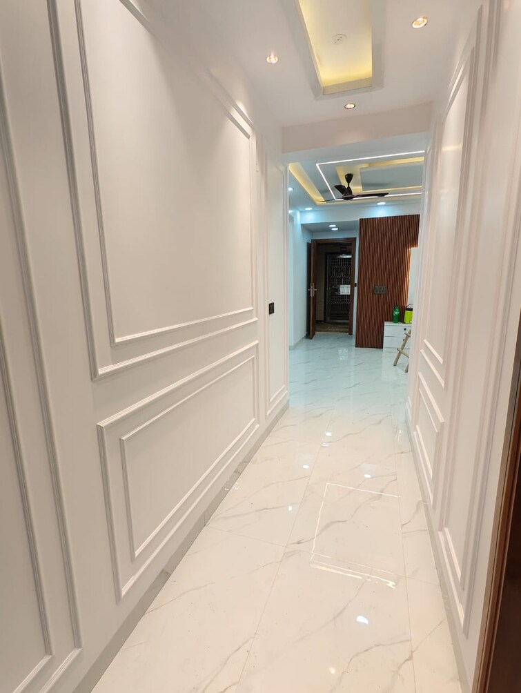 Other, sector 19 dwarka 4 Bedroom 5200 Sq.Ft. Apartment In Sector 19 Dwarka Delhi 9169368