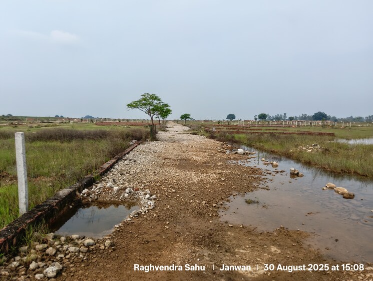 undefined, gt road  1000 Sq.Ft. Plot In Gt Road Sasaram 9169372