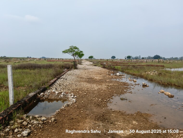 undefined, gt road  1000 Sq.Ft. Plot In Gt Road Sasaram 9169372