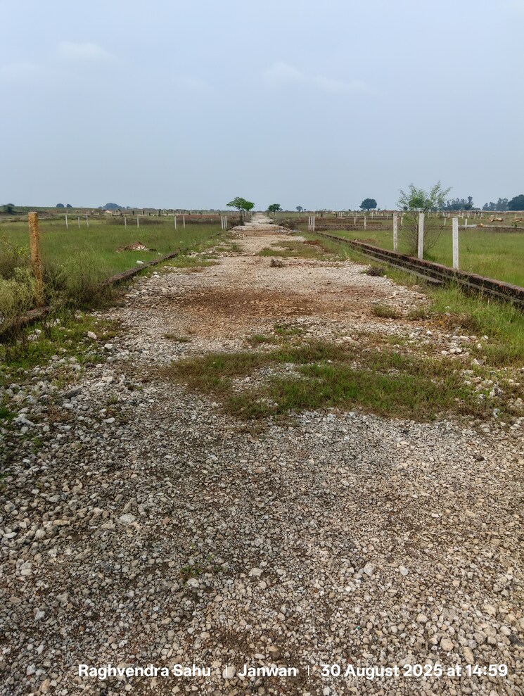 undefined, gt road  1000 Sq.Ft. Plot In Gt Road Sasaram 9169372