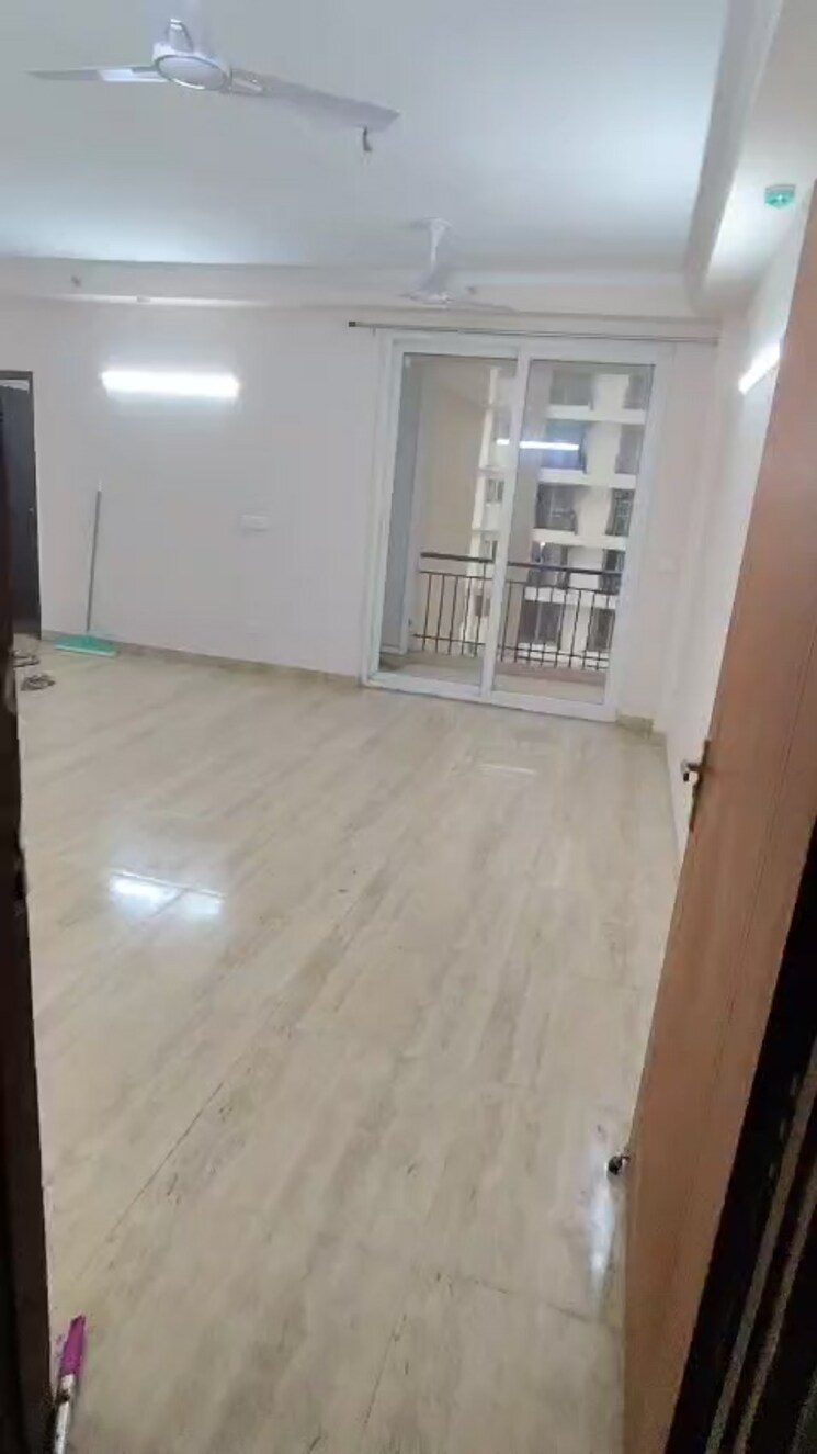 Room, amrapali-golf-homes 3 Bedroom 1425 Sq.Ft. Apartment In Sector 4 Greater Noida Greater Noida 9169393