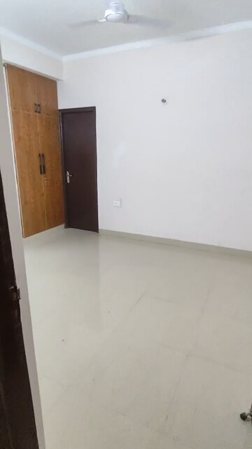 3 BHK Apartment For Rent in Amrapali Golf Homes, Sector 4 Greater Noida