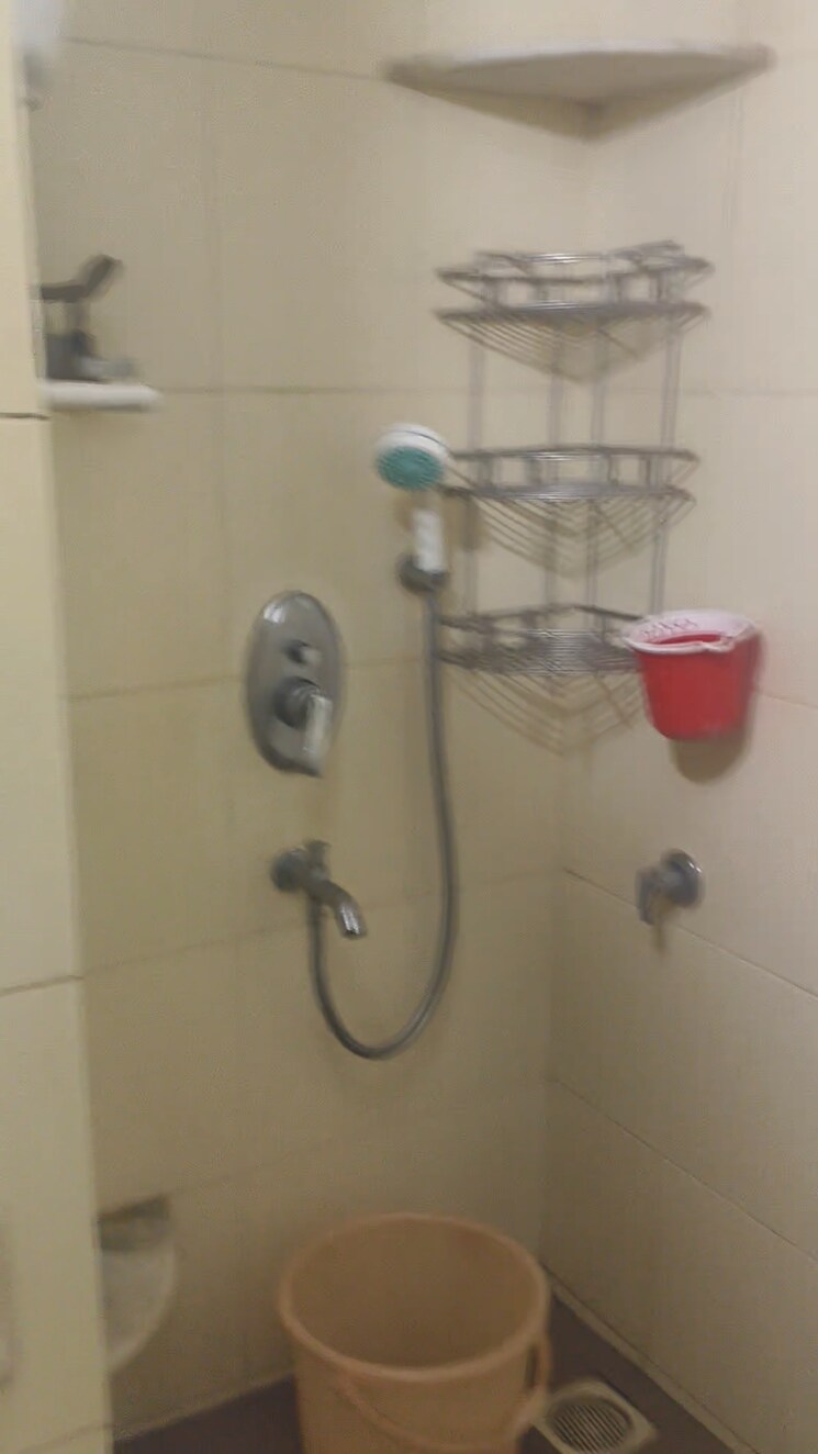 Bathroom, sahayog-complex 2 Bedroom 800 Sq.Ft. Apartment In Manpada Thane 9169414
