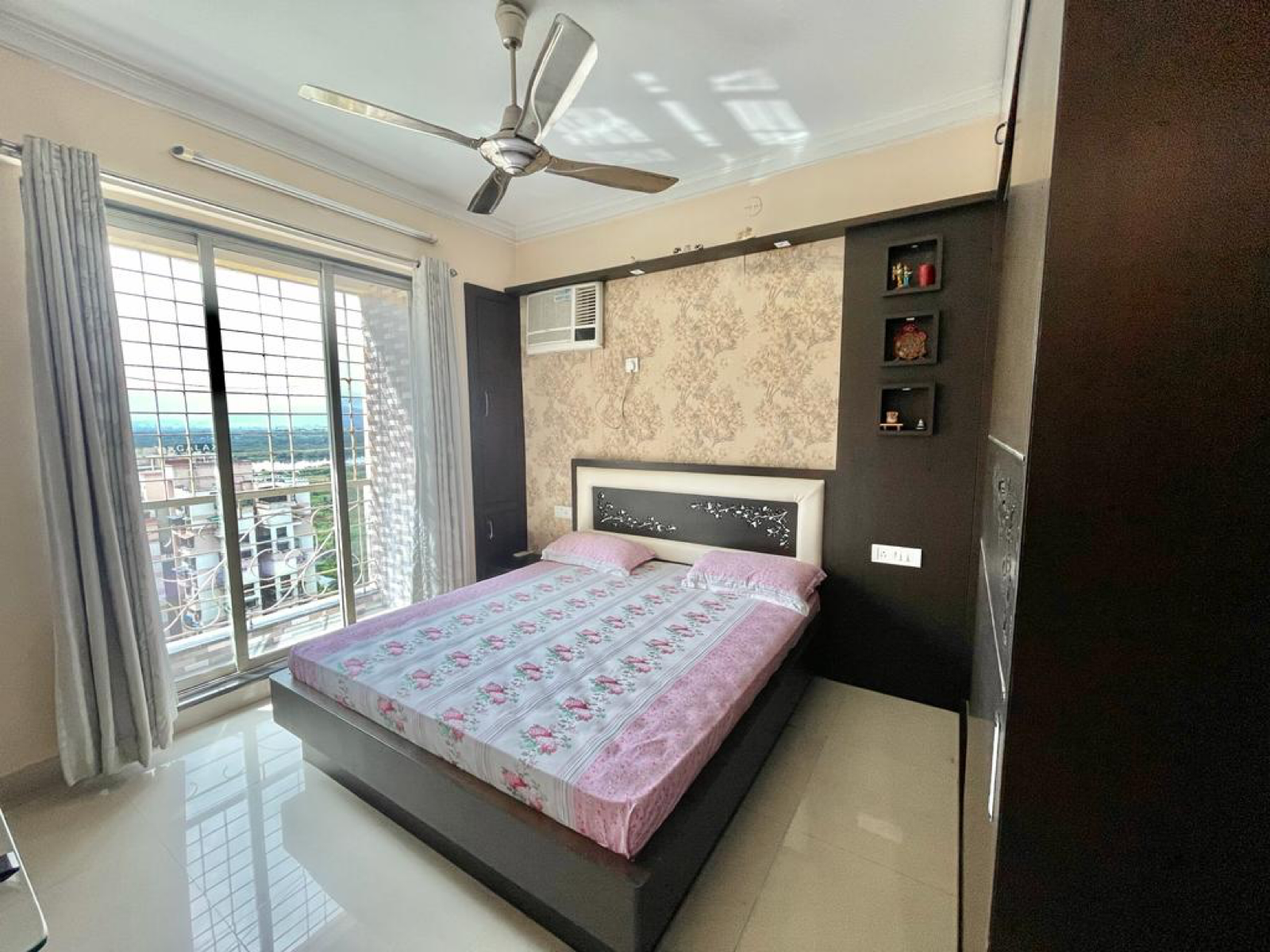 2 BHK + Pooja Room 1220 Sq.Ft. Apartment in Hexblox CHS Ltd